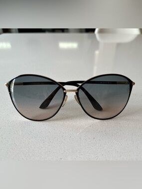 Authentic Tom Ford Penelope Sunglasses with Gray Gradient Lenses
